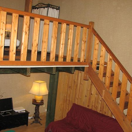 Duplex Carreyrou Apartment Beaumont-en-Perigord Bagian luar foto