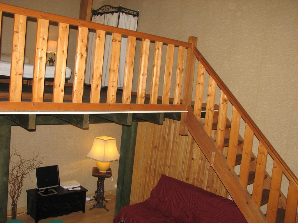 Duplex Carreyrou Apartment Beaumont-en-Perigord Bagian luar foto