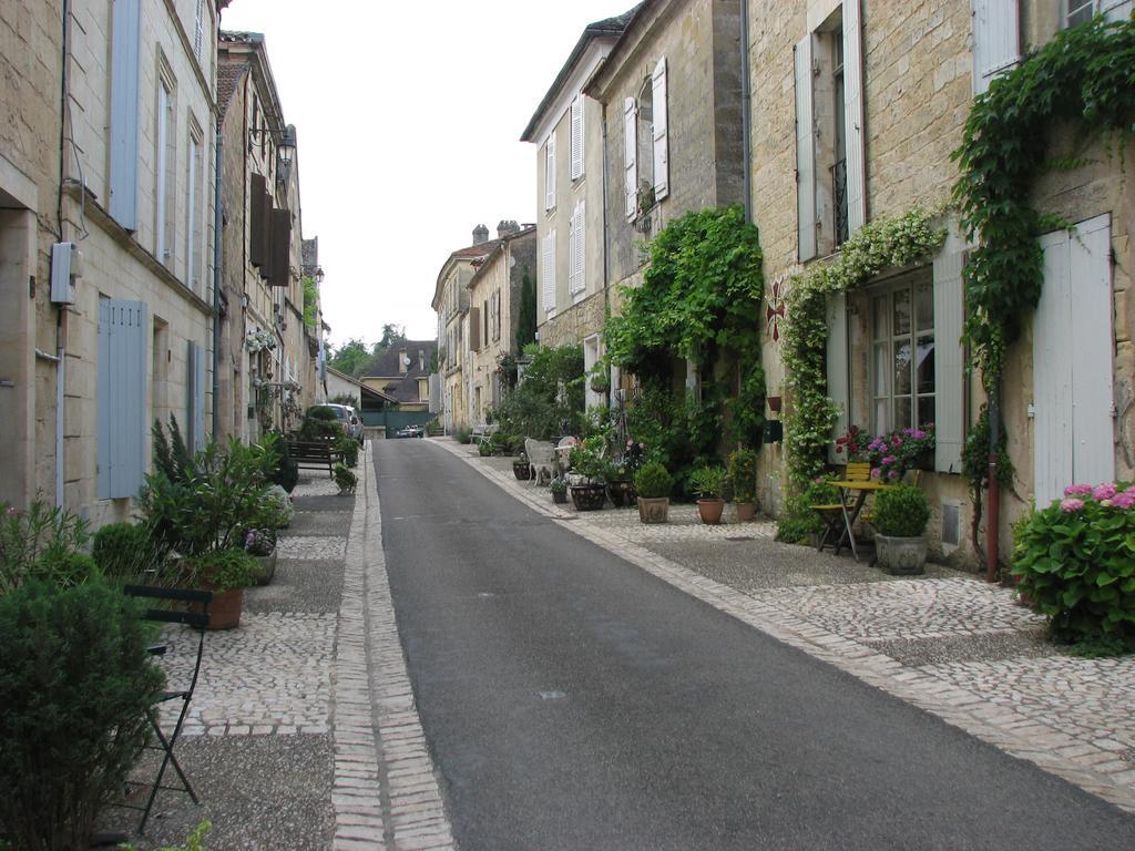 Duplex Carreyrou Apartment Beaumont-en-Perigord Bagian luar foto
