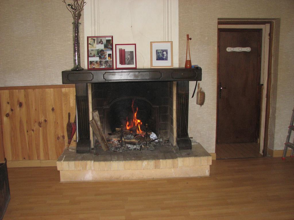 Duplex Carreyrou Apartment Beaumont-en-Perigord Bagian luar foto